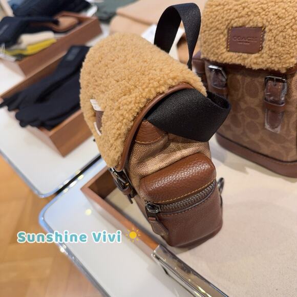 NWT Coach Sprint Sling PackIn Signature Canvas CDB70 Gunmetal - Picture 6 of 8